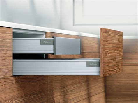 blum metal drawer boxes